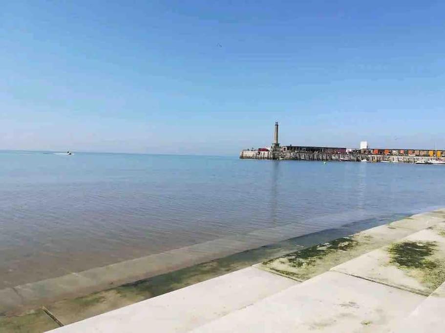 Harbour Lights Margate Apartment Bagian luar foto